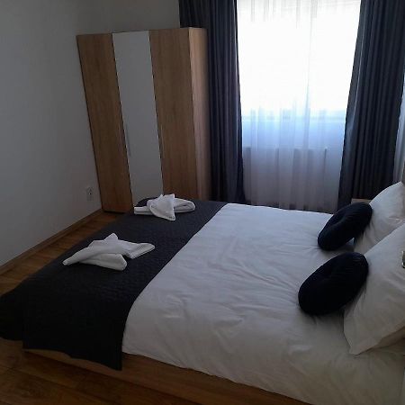 Pensiunea Eden House Craiova Exterior foto